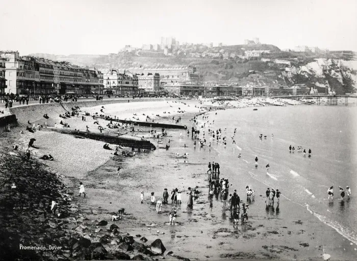 Framed Print : Vintage 19th century photograph - bathers and tourists on the beach at Dover, England Framed Print : Vintage 19th century photograph - bathers and tourists on the beach at Dover, England