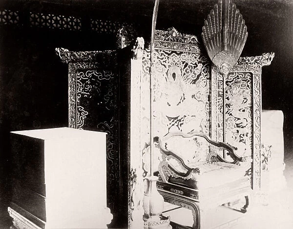 Vintage 19th century photograph China c. 1880s - throne