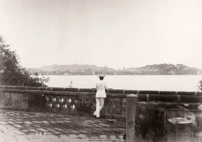 Framed Print : Vintage 19th century photograph China c. 1880s - Wuchang Wuhan Framed Print : Vintage 19th century photograph China c. 1880s - Wuchang Wuhan