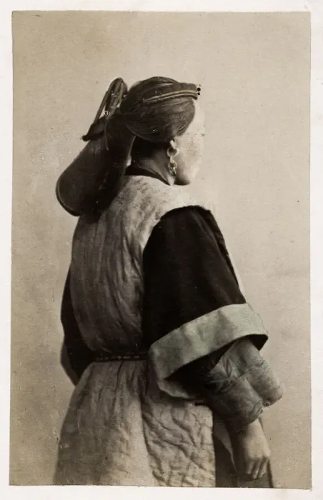 Framed Print : Vintage 19th century photograph: John Thomson carte de visite China: Foochow Framed Print : Vintage 19th century photograph: John Thomson carte de visite China: Foochow