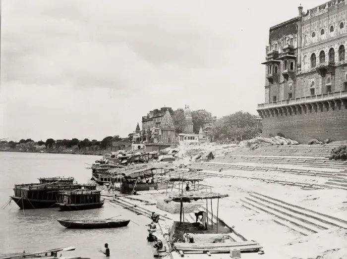 Framed Print : Vintage 19th century photograph: temple ghat, Benares, Varanasi, India Framed Print : Vintage 19th century photograph: temple ghat, Benares, Varanasi, India