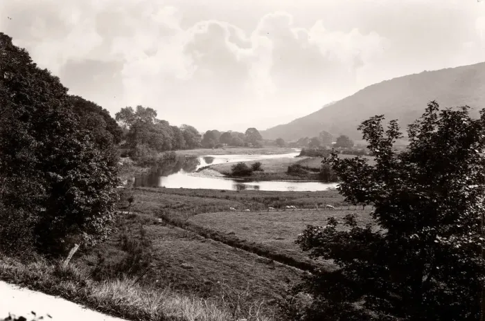 Framed Print : Vintage 19th century photograph - United Kingdom - the River Severn at Lllanidloes, Wales Framed Print : Vintage 19th century photograph - United Kingdom - the River Severn at Lllanidloes, Wales