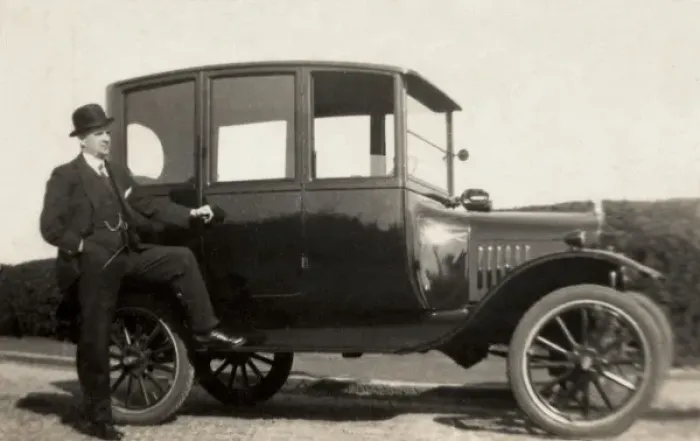 Framed Print : Vintage car