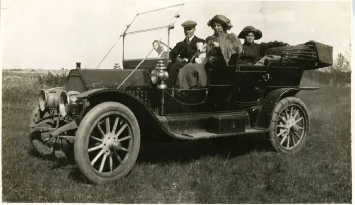 Framed Print : Vintage Car (awaiting identification) Framed Print : Vintage Car (awaiting identification)
