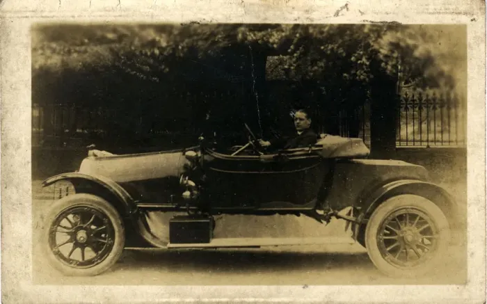 Framed Print : Vintage Car (awaiting identification) Framed Print : Vintage Car (awaiting identification)