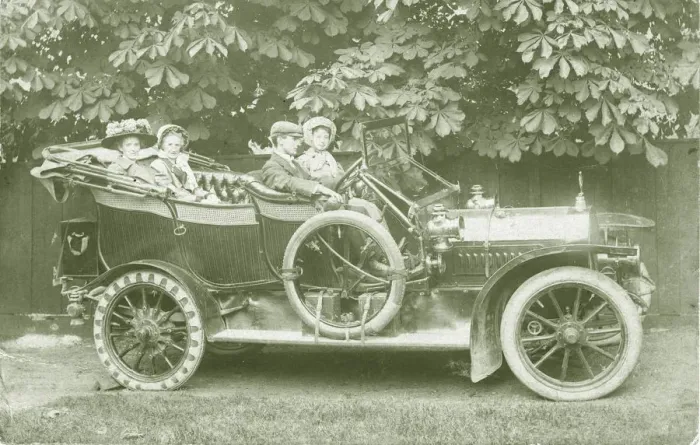 Framed Print : Vintage Car (awaiting identification) Framed Print : Vintage Car (awaiting identification)
