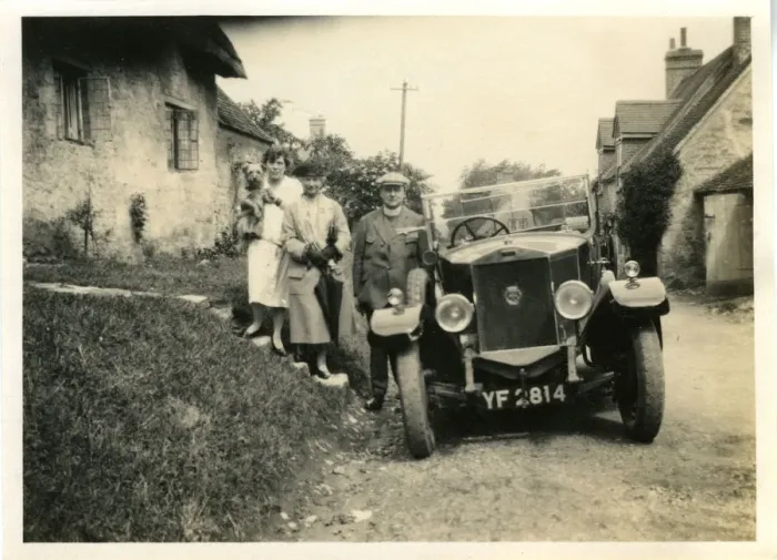 Framed Print : Vintage Car (awaiting identification) Framed Print : Vintage Car (awaiting identification)