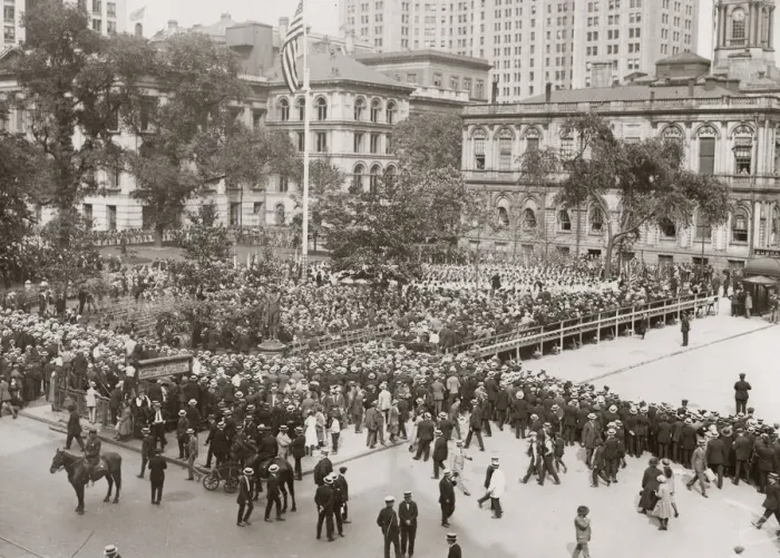 Framed Print : Vintage early 20th century press photograph: Flag Day, city Hall Park, Manhattan Framed Print : Vintage early 20th century press photograph: Flag Day, city Hall Park, Manhattan