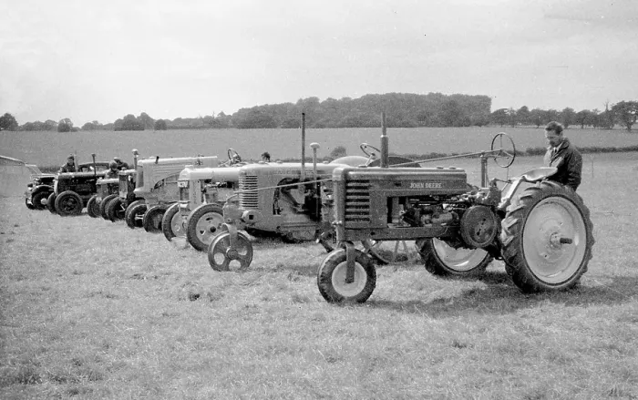 Framed Print : Vintage tractors Framed Print : Vintage tractors