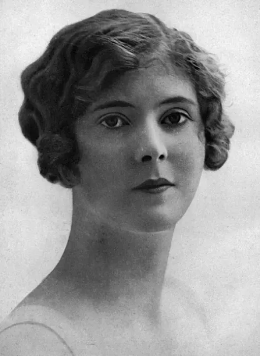 Framed Print : Viscountess Curzon Framed Print : Viscountess Curzon