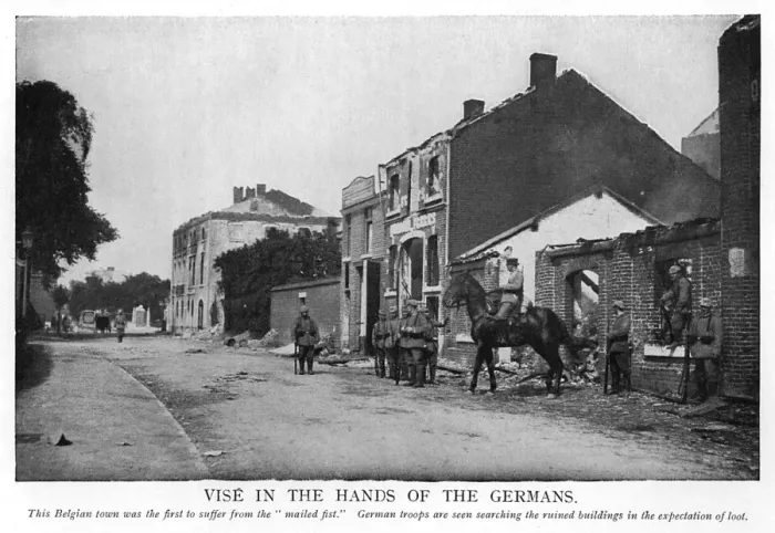 Framed Print : Vis頩n the hands of the Germans Framed Print : Vis頩n the hands of the Germans