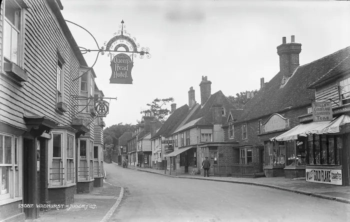 Framed Print : Wadhurst High Street in the Past Framed Print : Wadhurst High Street in the Past
