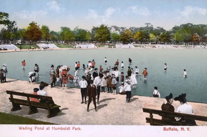 Framed Print : Wading Pond, Humboldt Park, New York State, USA Framed Print : Wading Pond, Humboldt Park, New York State, USA