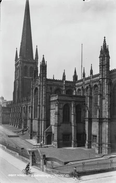 Framed Print : Wakefield Cathedral Framed Print : Wakefield Cathedral
