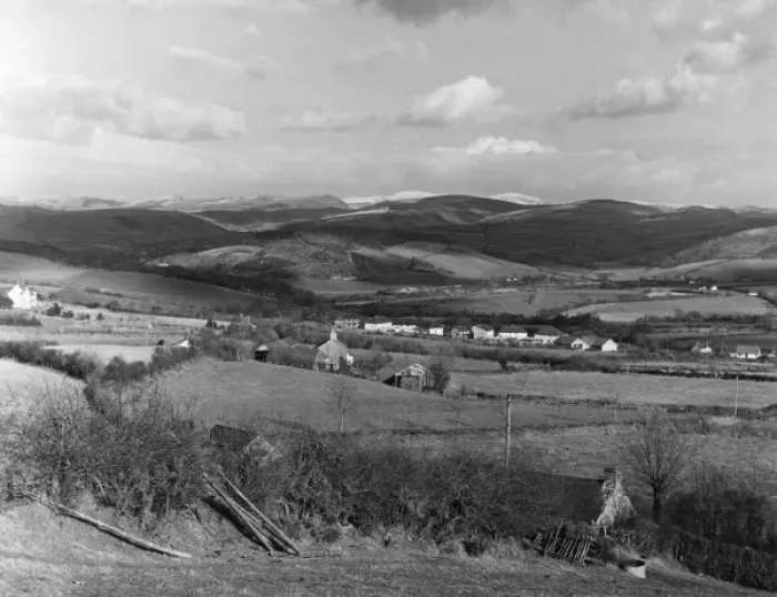 Framed Print : Wales / Commins Coch Framed Print : Wales / Commins Coch