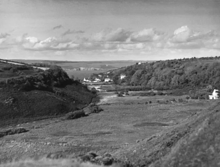 Framed Print : Wales / Cwm Yr Eglois Framed Print : Wales / Cwm Yr Eglois