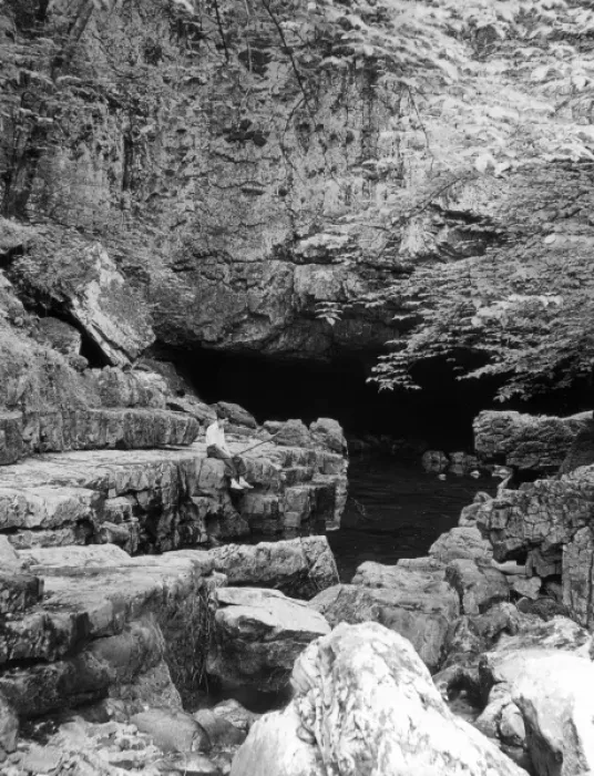 Framed Print : Wales / Porth-Y-Ogof Framed Print : Wales / Porth-Y-Ogof