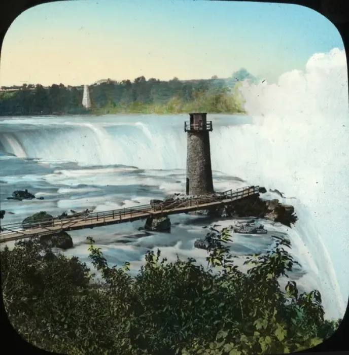 Framed Print : Walkway and Lookout point - Niagara Falls, USA Framed Print : Walkway and Lookout point - Niagara Falls, USA