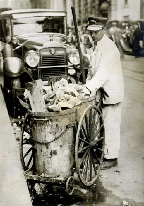 Framed Print : Wall Street Cleaner Framed Print : Wall Street Cleaner