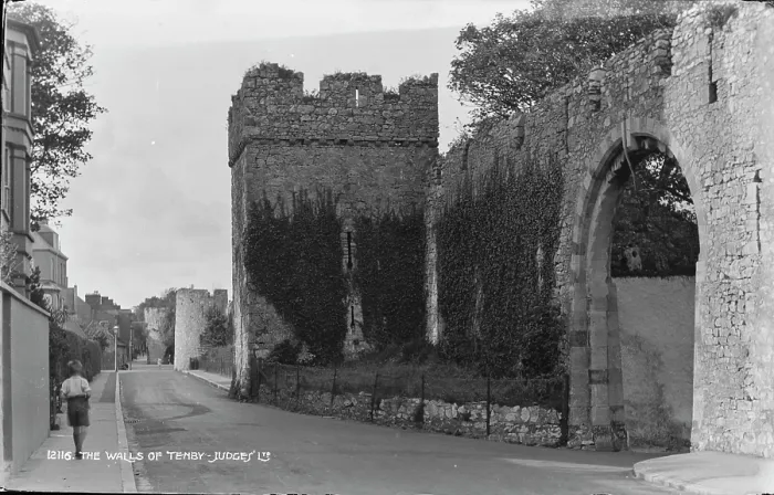Framed Print : The Walls of Tenby Framed Print : The Walls of Tenby