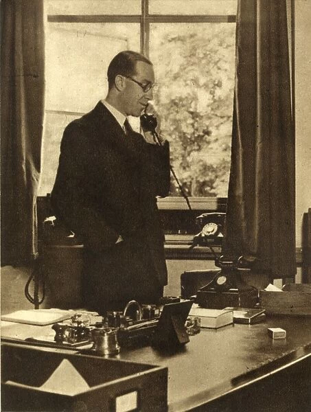 Walter Monckton at the Civil Service