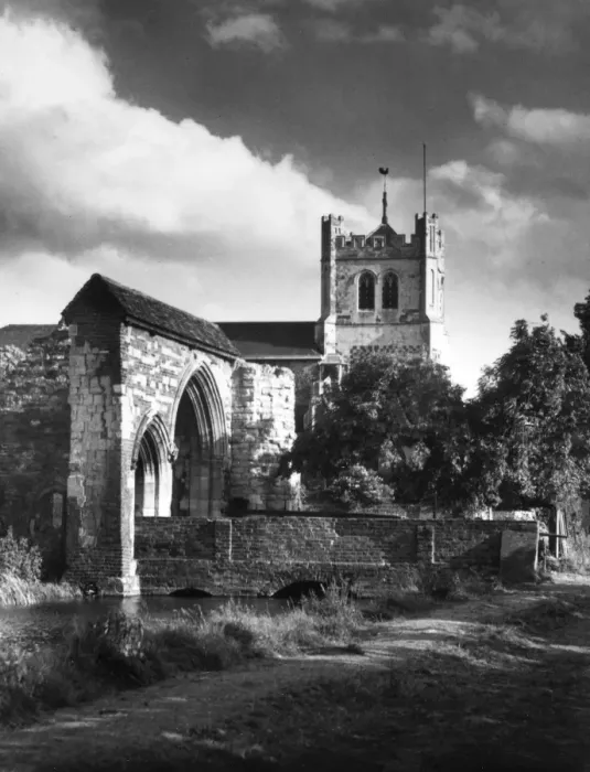 Framed Print : Waltham Abbey Church Framed Print : Waltham Abbey Church