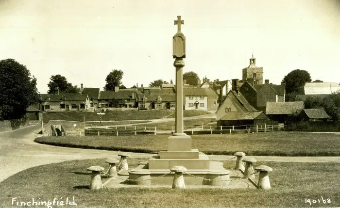 Framed Print : War Memorial, Finchingfield, Essex Framed Print : War Memorial, Finchingfield, Essex