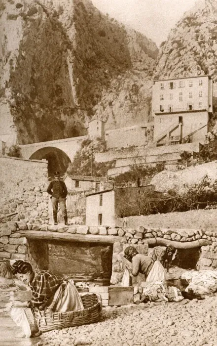 Framed Print : Washerwomen near border between Italy and France Framed Print : Washerwomen near border between Italy and France