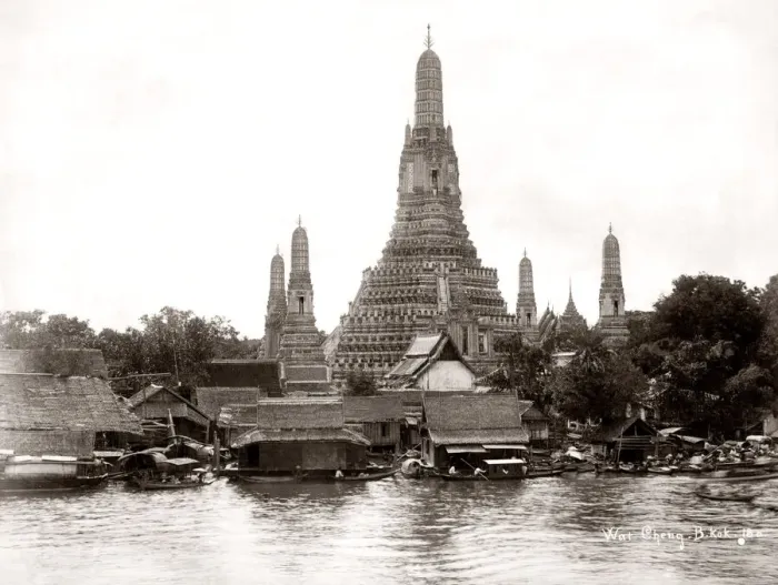 Framed Print : Wat Arun, Wat Chaeng, Chao Phraya, Bangkok Framed Print : Wat Arun, Wat Chaeng, Chao Phraya, Bangkok
