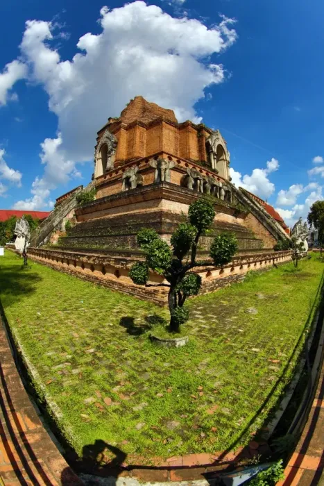 Framed Print : Wat Chedi Luang Temple in Chiang Mai, Thailand Framed Print : Wat Chedi Luang Temple in Chiang Mai, Thailand