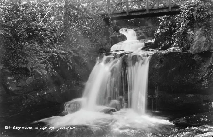 Framed Print : Waterfall in Glen Lyn Framed Print : Waterfall in Glen Lyn