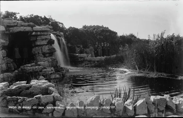 Framed Print : Waterfall at Promenade Gardens Framed Print : Waterfall at Promenade Gardens