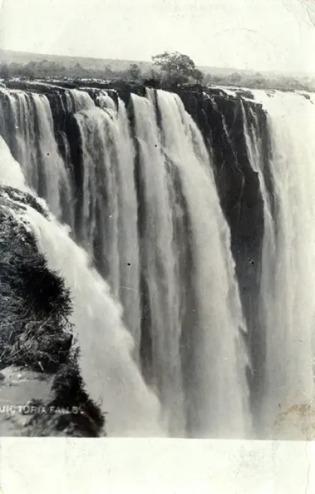 Framed Print : The Waterfalls, Victoria Falls, Matabeleland North Framed Print : The Waterfalls, Victoria Falls, Matabeleland North