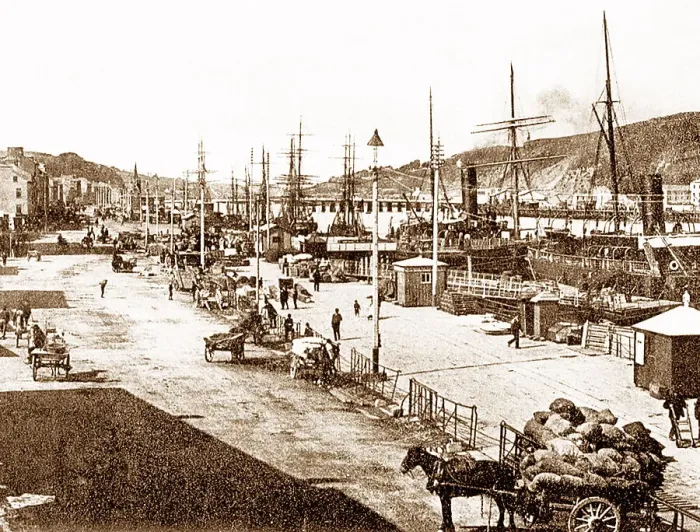 Framed Print : Waterford The Quays early 1900s Framed Print : Waterford The Quays early 1900s