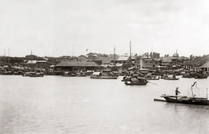 Framed Print : Waterfront view, Canton (Guangzhou) China, circa 1890s. Date: circa 1890s Framed Print : Waterfront view, Canton (Guangzhou) China, circa 1890s. Date: circa 1890s