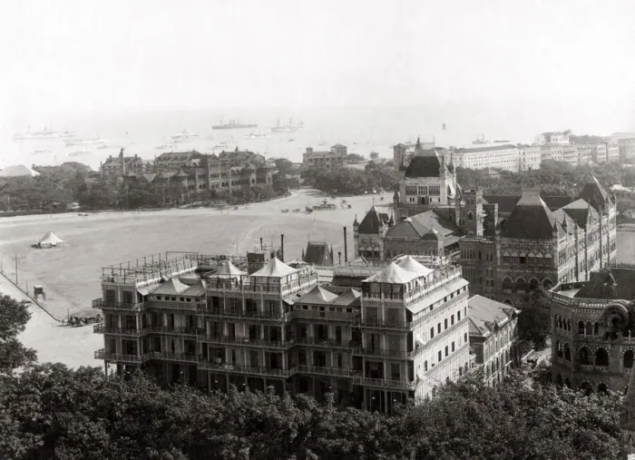Framed Print : Watsons Hotel Bombay (Mumbai), India c. 1890 Framed Print : Watsons Hotel Bombay (Mumbai), India c. 1890