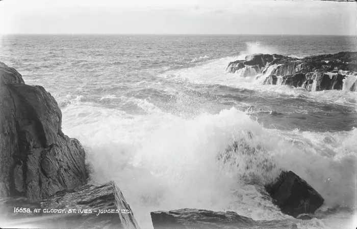 Framed Print : Waves Crashing at Clodgy, St. Ives Framed Print : Waves Crashing at Clodgy, St. Ives