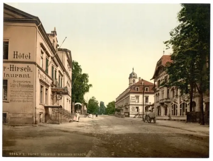 Framed Print : Weisser Hirsch, Saxony, Germany Framed Print : Weisser Hirsch, Saxony, Germany