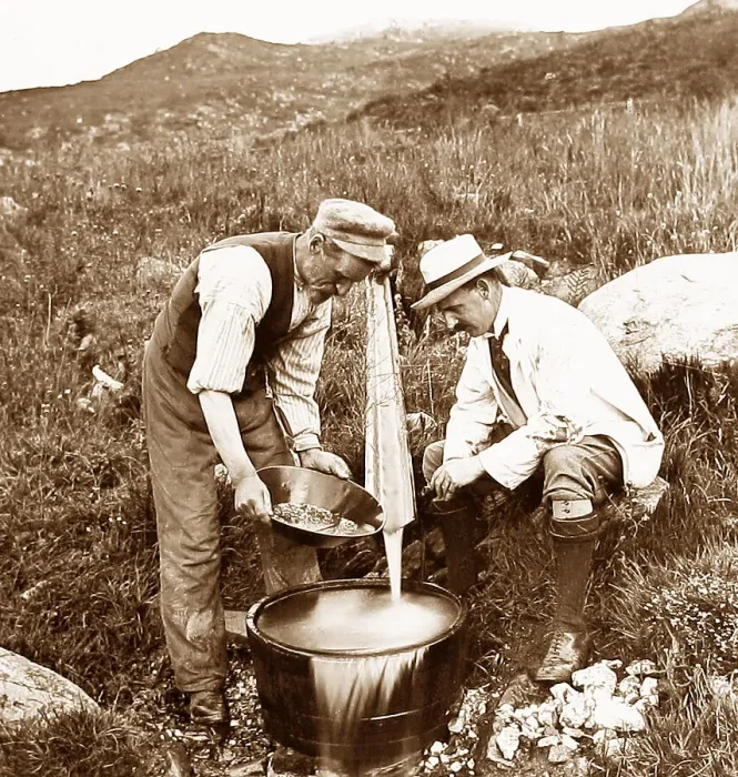 Framed Print : Welsh Gold Prospectors early 1900s Framed Print : Welsh Gold Prospectors early 1900s