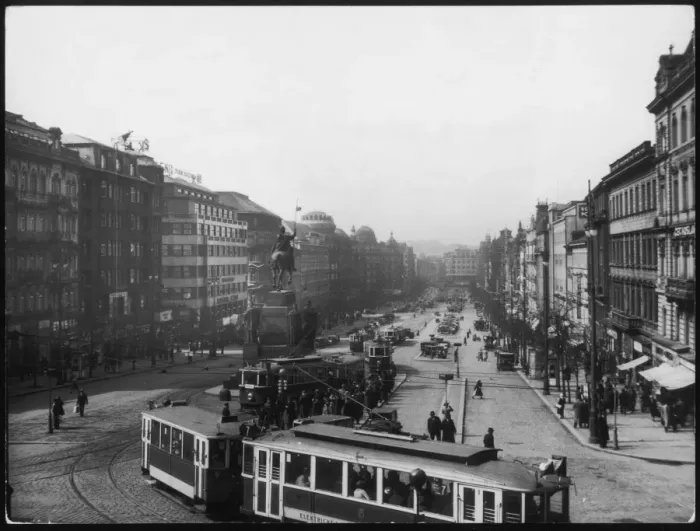 Framed Print : Wenceslas Square / Prague Framed Print : Wenceslas Square / Prague