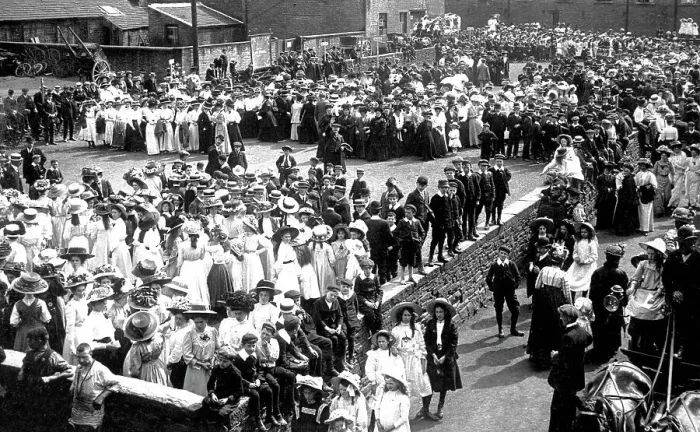 Framed Print : Wesleyan Centenary, Holmfirth 16th July 1910 Framed Print : Wesleyan Centenary, Holmfirth 16th July 1910