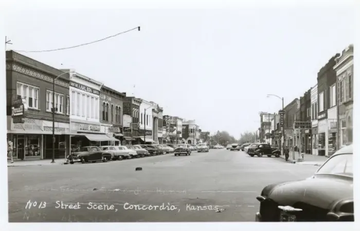 Framed Print : West 6th Street - Concordia, Kansas, USA Framed Print : West 6th Street - Concordia, Kansas, USA