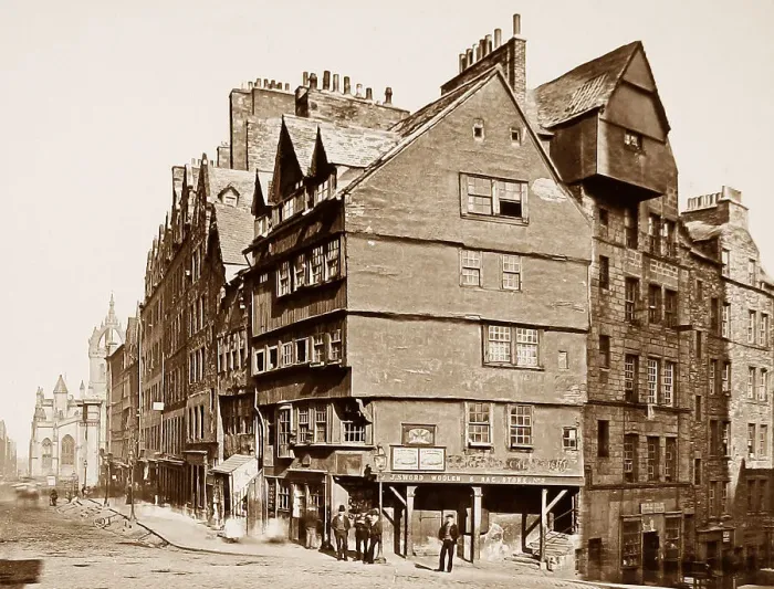 Framed Print : West Bow, Edinburgh Framed Print : West Bow, Edinburgh