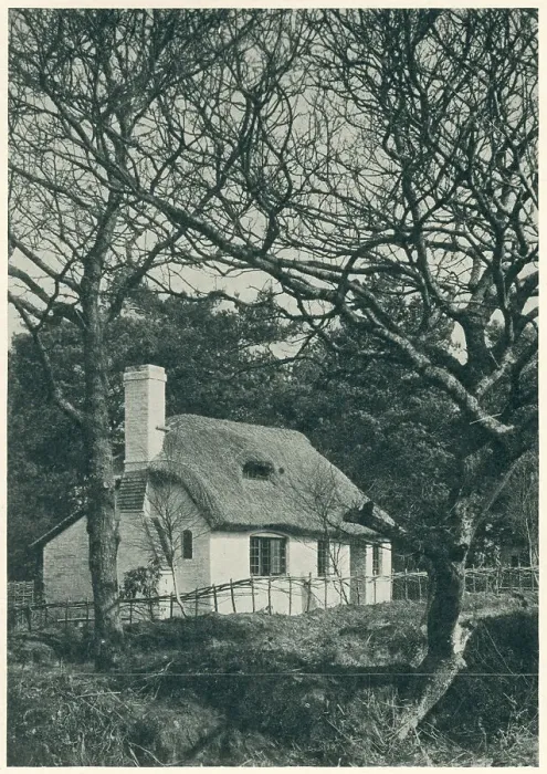 Framed Print : West Chiltington Thatch Cottage Framed Print : West Chiltington Thatch Cottage