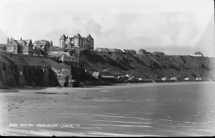 Framed Print : West Cliff, Whitby Framed Print : West Cliff, Whitby