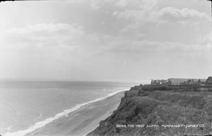 Framed Print : The West Cliffs, Mundesley Framed Print : The West Cliffs, Mundesley