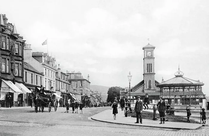 Framed Print : West Clyde Street, Helensburgh early 1900's Framed Print : West Clyde Street, Helensburgh early 1900's