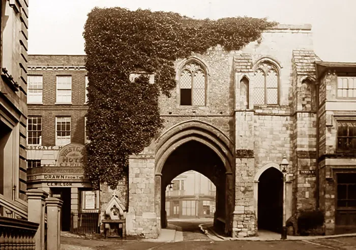 Framed Print : West Gate, Winchester Framed Print : West Gate, Winchester