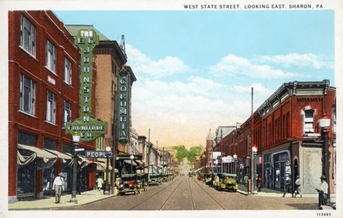 Framed Print : West State Street, Looking East, Sharon, Pennsylvania, USA. Date: circa 1920s Framed Print : West State Street, Looking East, Sharon, Pennsylvania, USA. Date: circa 1920s