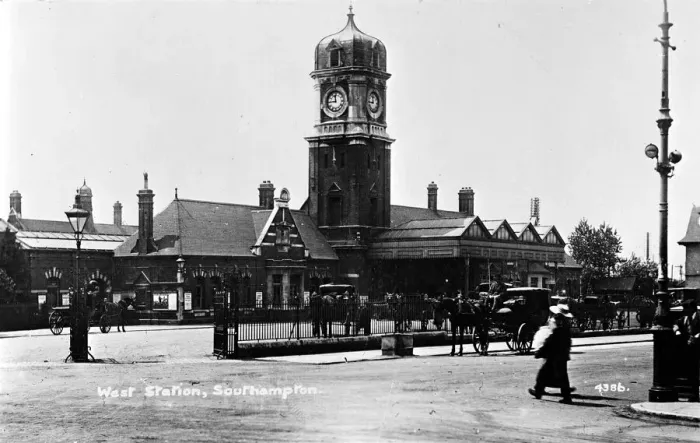 Framed Print : West Station, Southampton Framed Print : West Station, Southampton